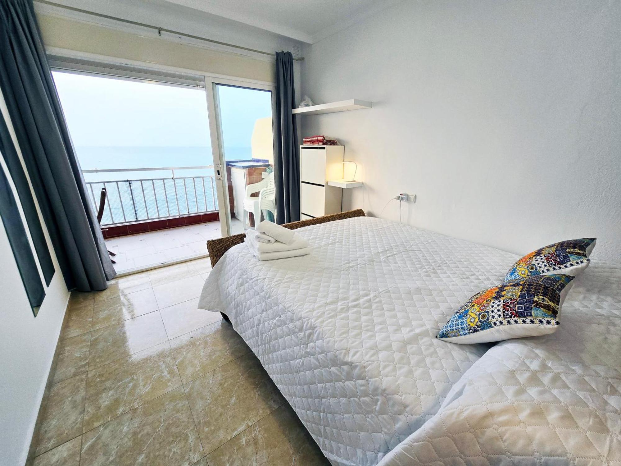 Lägenhet Aa Guest - Sky Center Beachfront Sea Views Eco